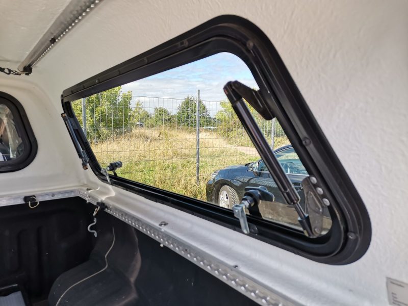 seitliche Klappfenster (kurz) – Bild 4